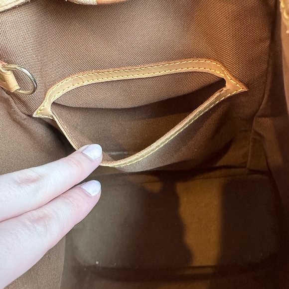 Louis Vuitton Monogram Montsouris MM Backpack (style discontinued by LV) - Picture 3 of 16